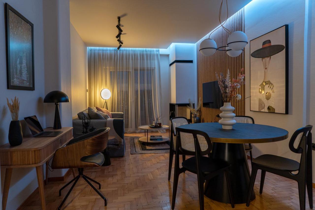 Seventh Floor Apartment
